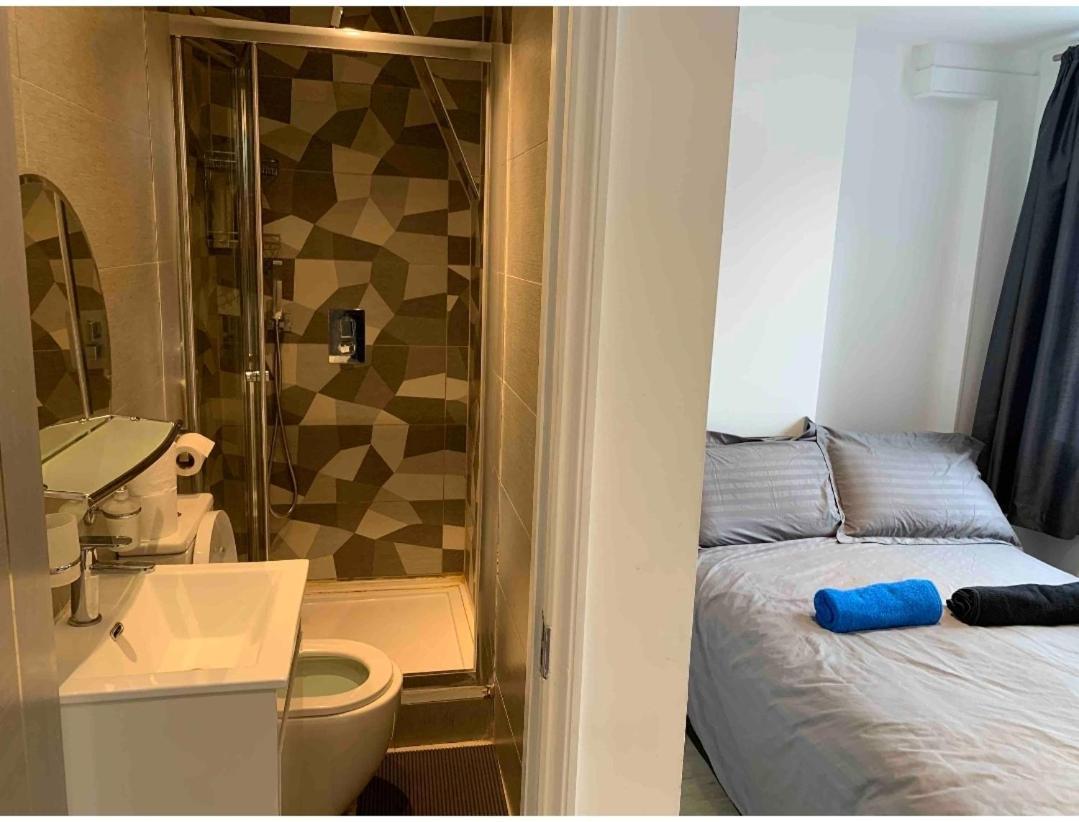 Central London Property-Ensuite, Double And Budget Room Kültér fotó